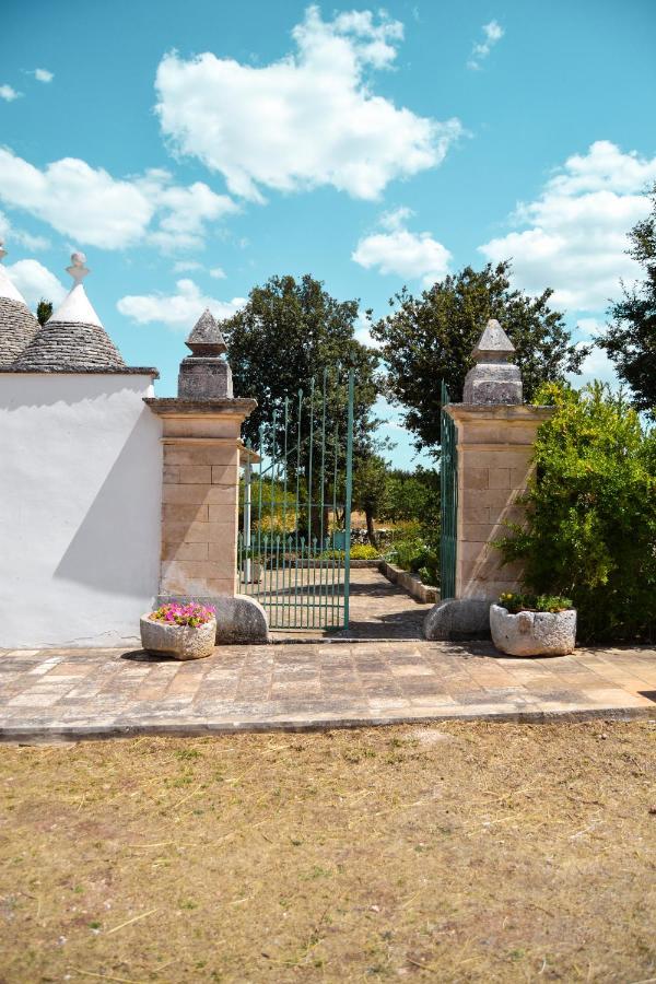 Trulli Sul Vignale In Masseria Santalachicca Martina Franca Eksteriør bilde
